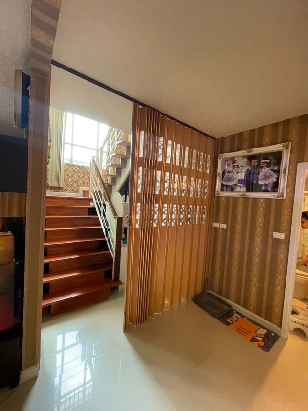 รูป 🏡 บ้านสวยทำเลดี 5 นอน ใกล้ Westgate พร้อมเข้าอยู่!  💸 เปิดราคาพิเศษเพียง 4.99 ล้านบาท จากราคาเดิม 5.89! - รูปที่ 8/18