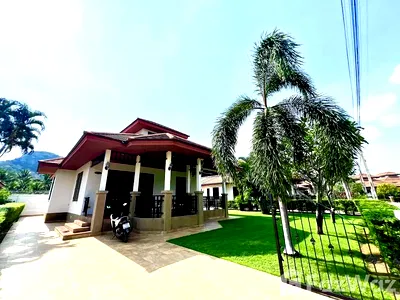 Houses for sale Prachaubkirikhan : 2 Bedroom Villa for sale at Manora Village II