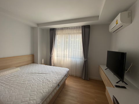 Vcondo Salaya ห้องริมมีหน้าต่างห้องนั่งเล่น🪟 เครื่องใช้ไฟฟ้าครบ มีเครื่องซักผ้า เจ้าของห้องดูแลเองค่ะ 🪴🧺  Ig: Vcondorental