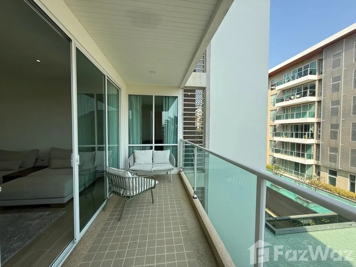 picture Newly Renovate 3 bedroom Condo at The Breeze - 36/39