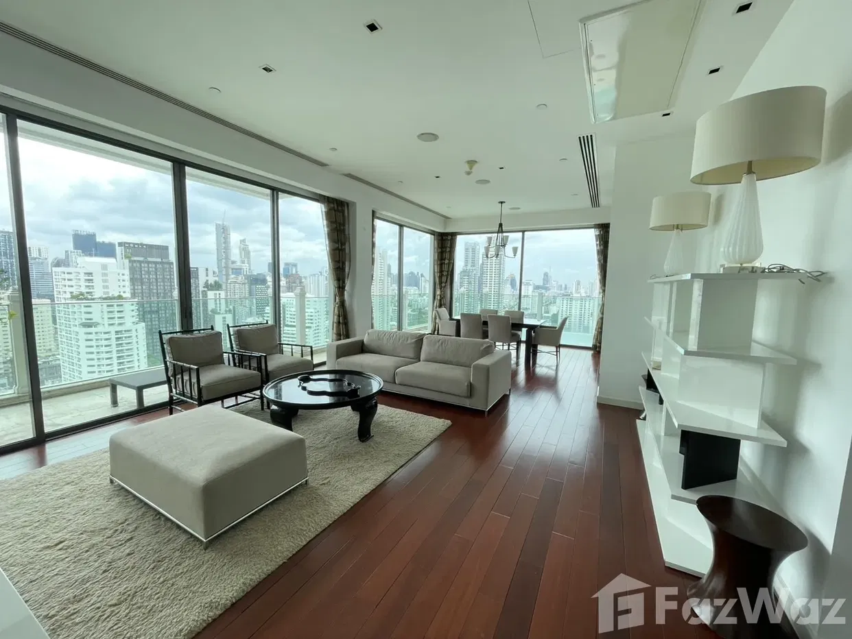 picture Le Raffine 39 – Luxury Duplex Condo for Sale Rare Item! - 1/20