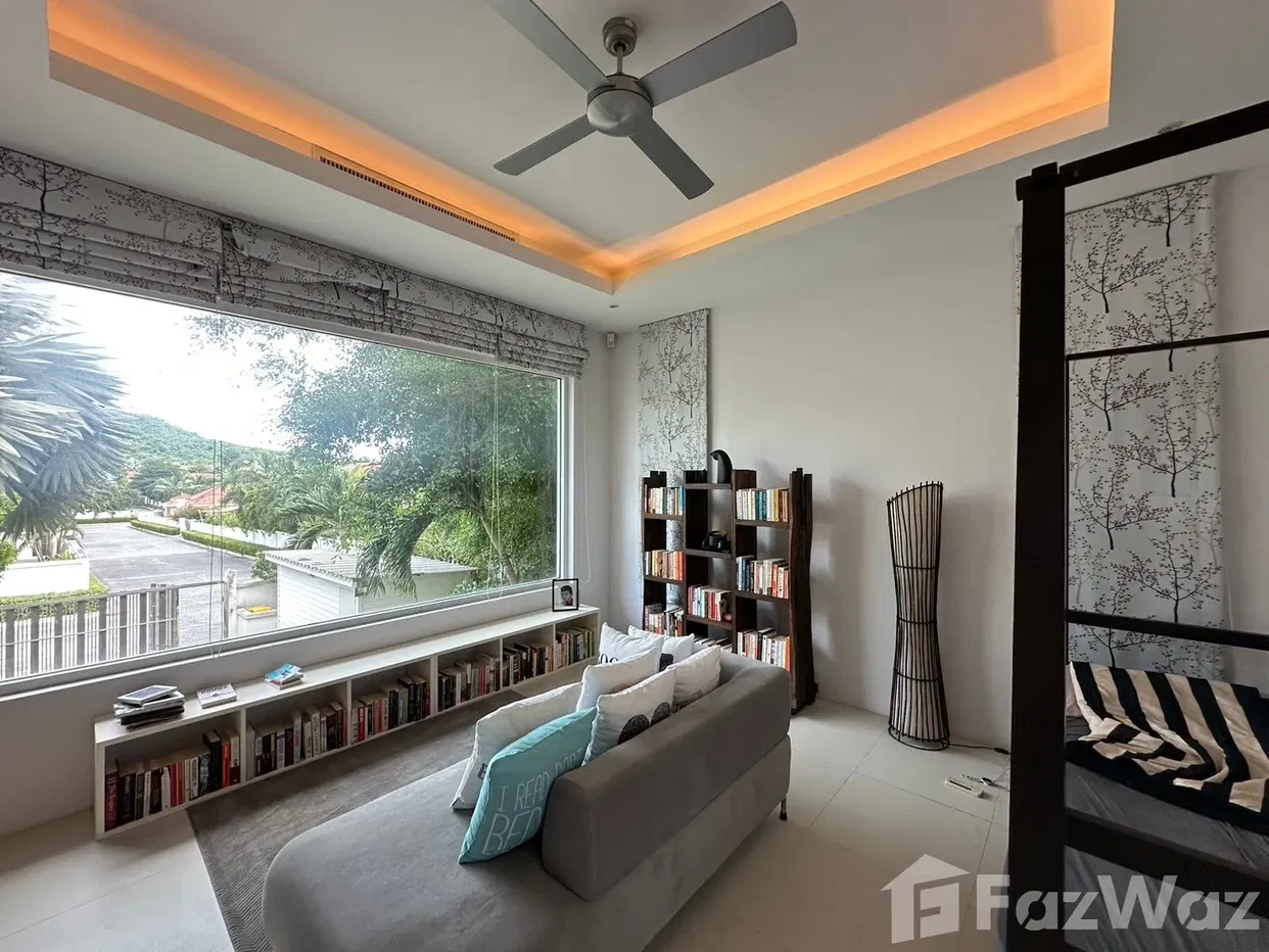 picture Red Mountain Luxury Villa,3 Beds with 1 Guesthouse For Sale - 15/31