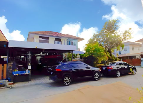 🏡 บ้านสวยทำเลดี 5 นอน ใกล้ Westgate พร้อมเข้าอยู่!  💸 เปิดราคาพิเศษเพียง 4.99 ล้านบาท จากราคาเดิม 5.89!