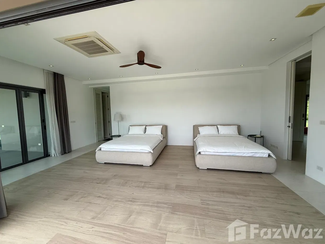picture Exceptional 4-Storey Villa at Black Mountain Golf Resort - 71/83