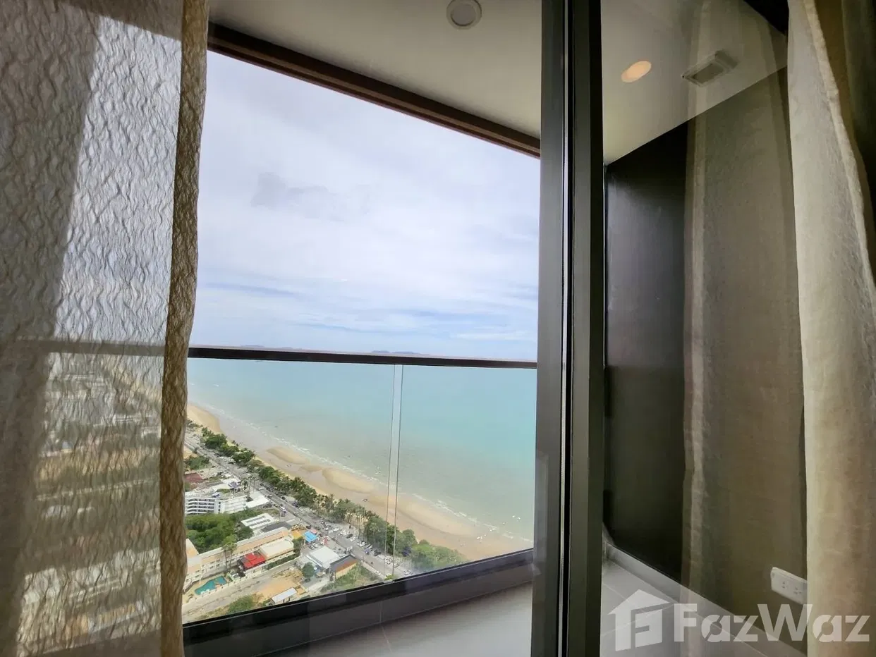 picture Copacabana Beach Condominium in front of Jomtien Beach - 8/9