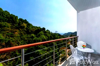 Condos for sale : Spacious 2 bed Freehold condo with Semi Private Garden 5363341