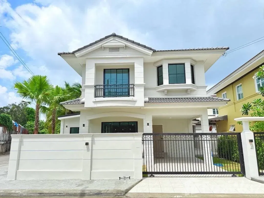 picture 4-Bedroom Corner House in Land and House, Chalong - 1/21