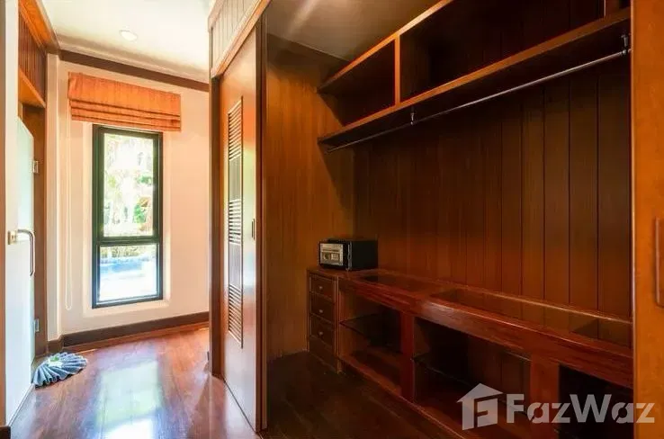 picture 4 Bedroom Villa for Rent 5350473 - 17/24