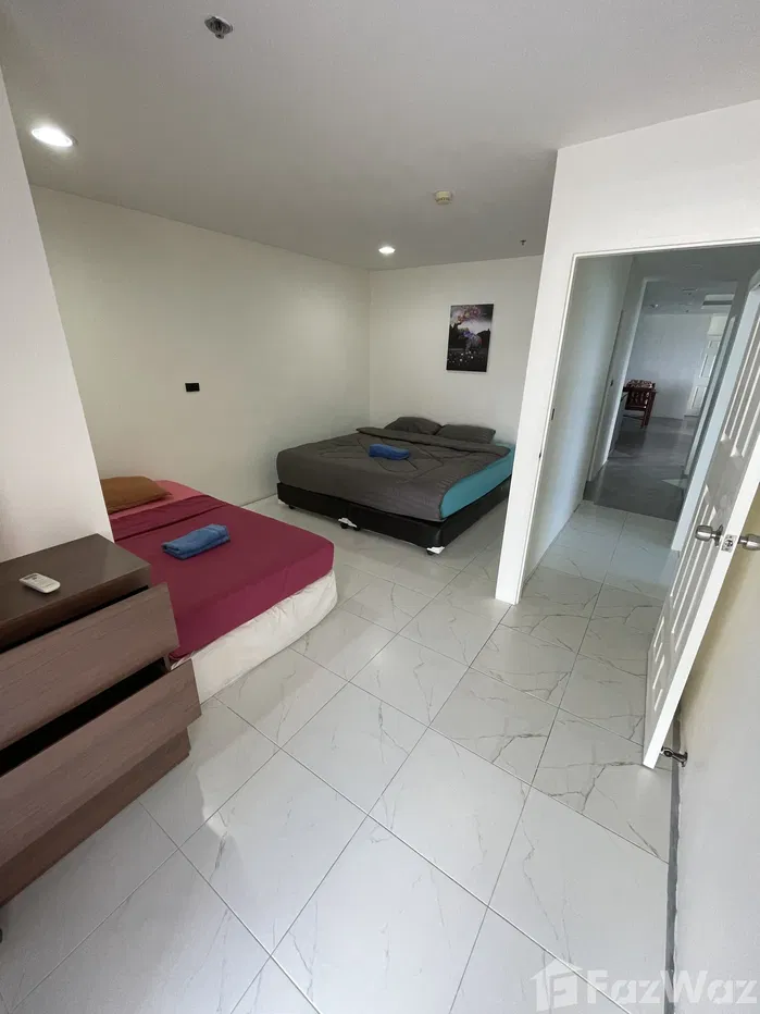 picture Oceanfront Luxury Patong Tower Condo For Sale - 25/51
