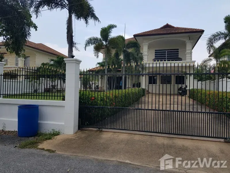 picture 4 Bedroom Villa for sale at Lakeside Court - 14/48