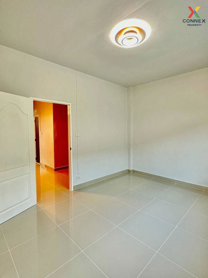 picture For Sale Townhouse/Townhome  , Rattanathani (Bang Bua Thong) , newly renovated , Bang Rak Phatthana , Bang Bua Thong , Nonthaburi , CX-125315 ✅ Live chat with us ADD LINE @connexproperty ✅  - 12/12