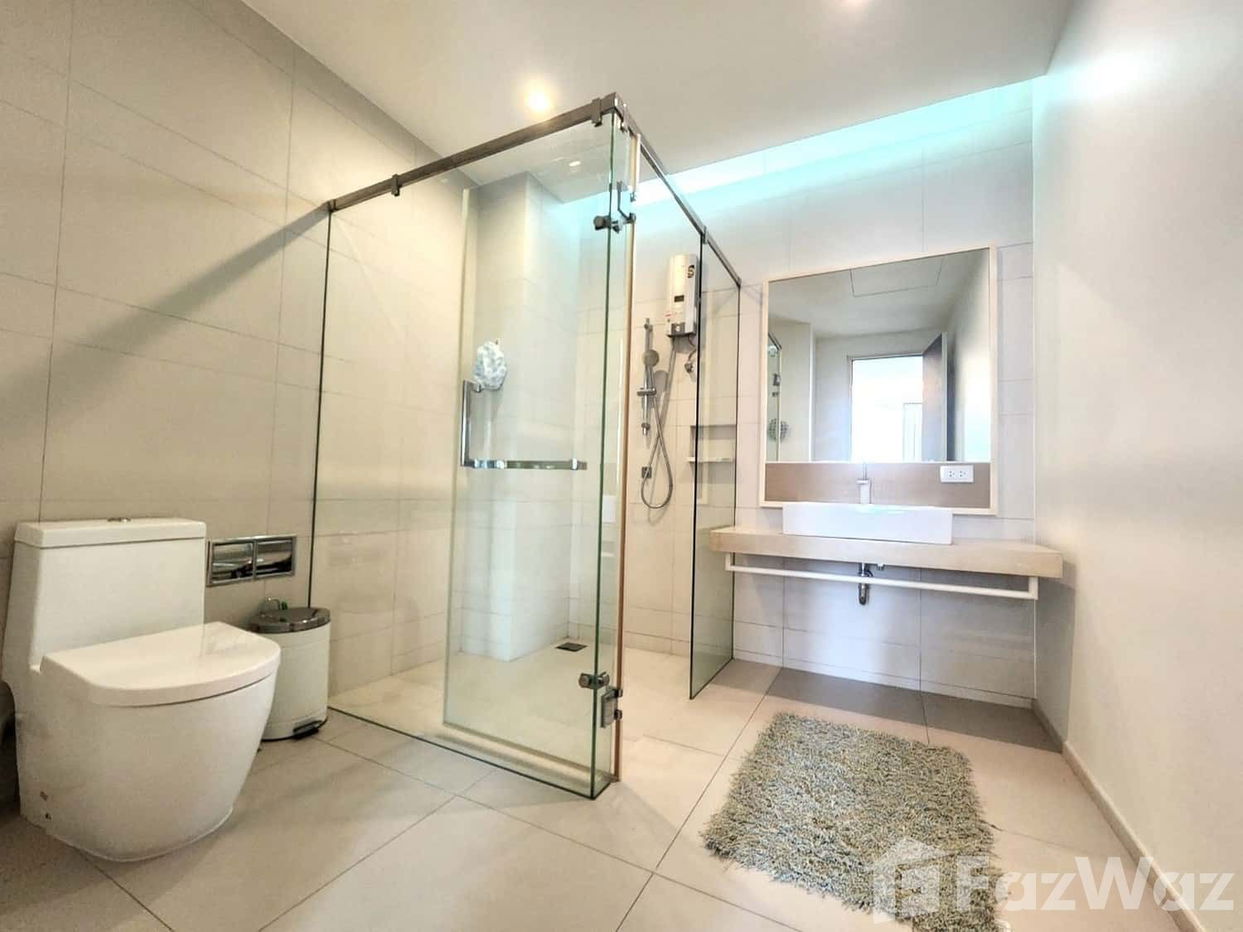 picture Beachfront Condo in Hua Hin at Ocas Condominium (HC284) - 18/26