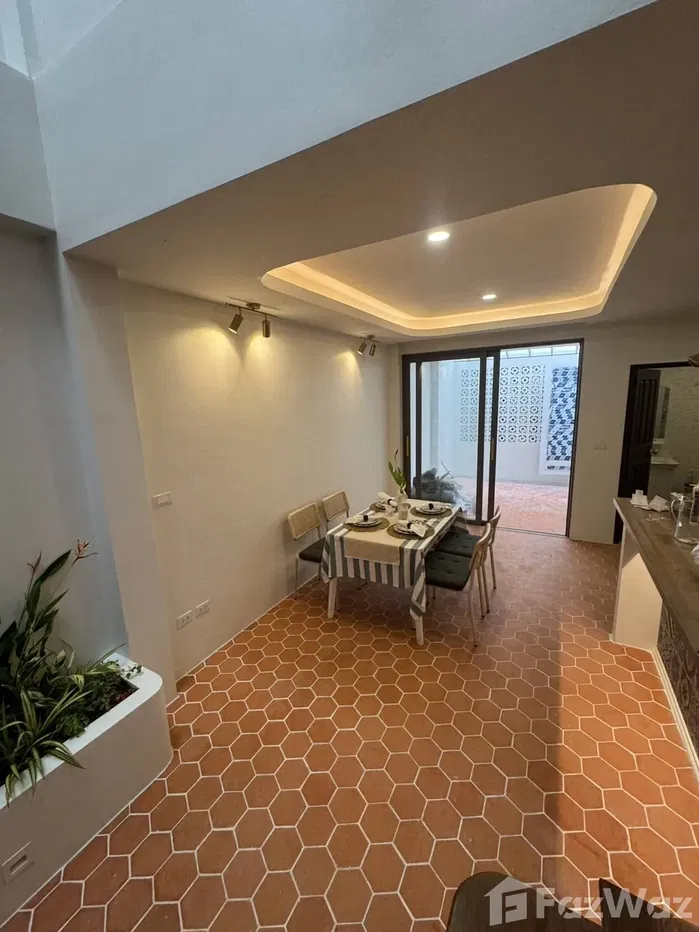 picture 2 Bedroom House for sale in Rawai, Phuket - 3/25