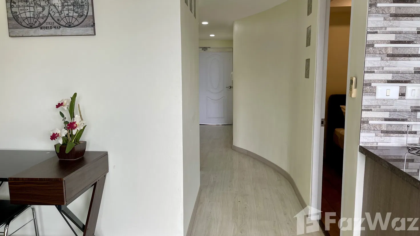 picture 2 bedroom Seaview condominium in Kata - 16/16