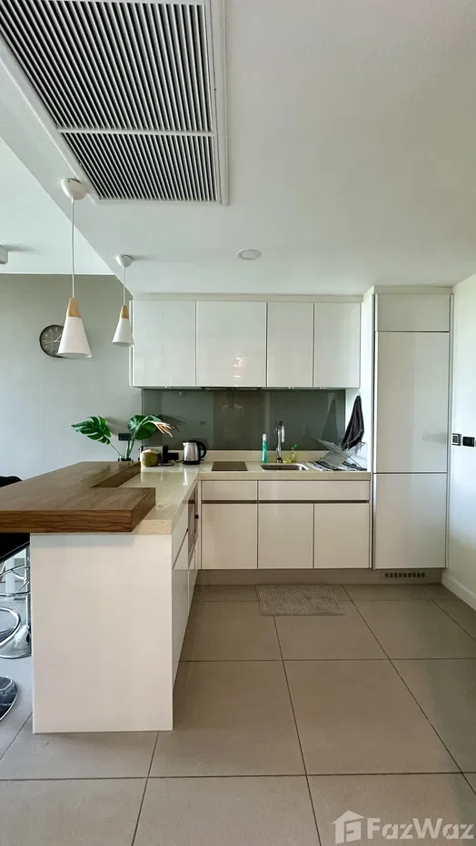 picture Foreign Freehold Spacious Apartment Near Laguna - 1/14