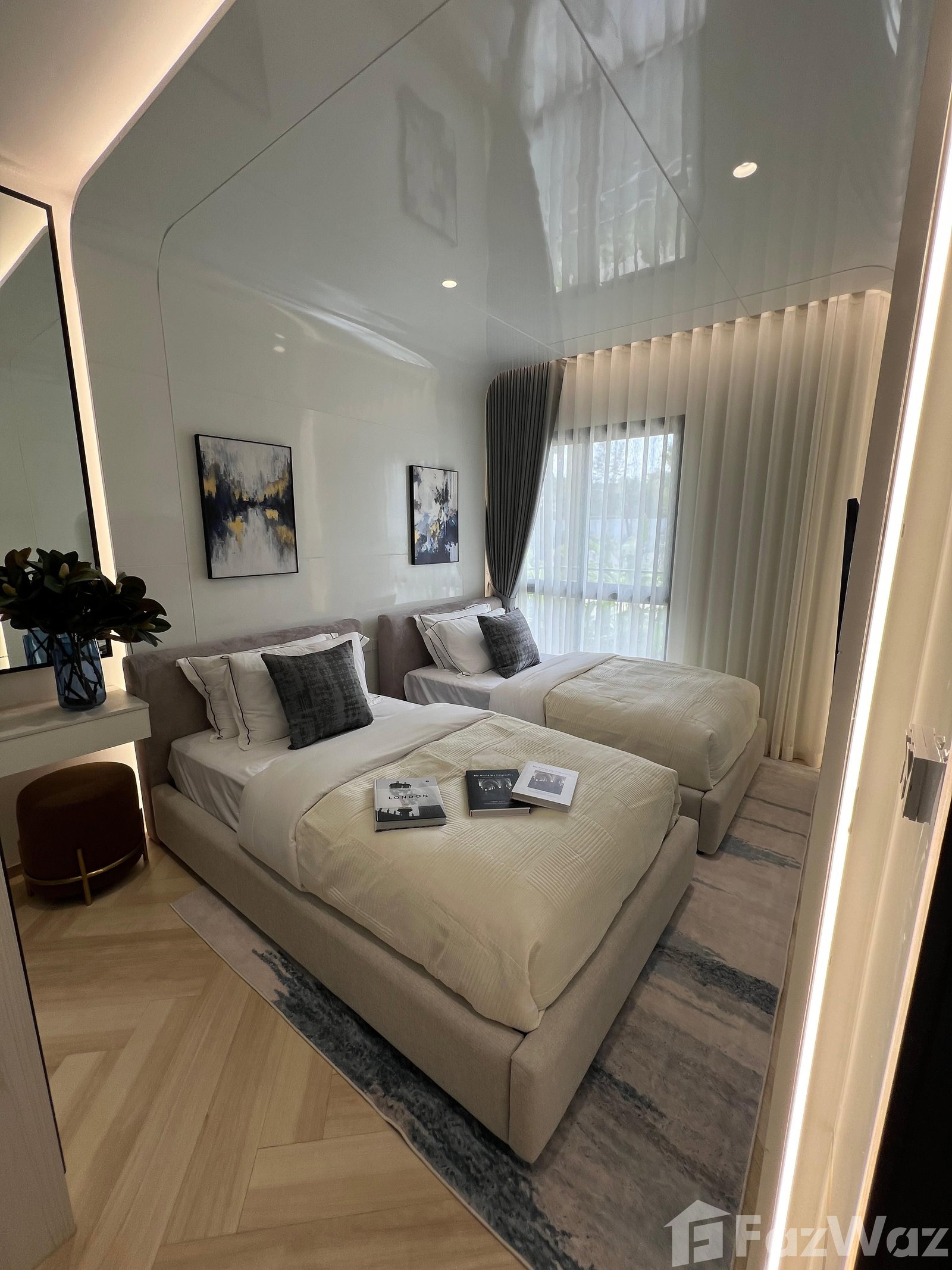 The Title Legendary 2 bedroom 2 bathroom 5349069 - image 3