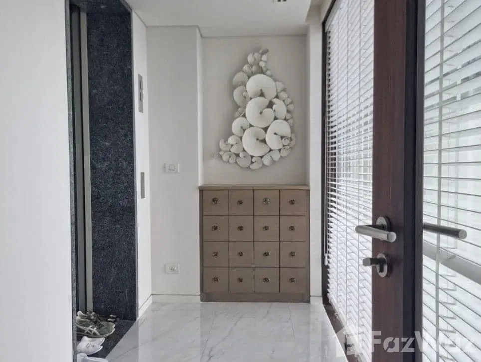 picture 2 Bedroom Condo for sale at Hansar Rajdamri - 6/10