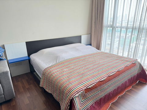 Rent 16,000 THB Le Luk Condo Studio 1 Bathroom Size 39 sq.m On 8th floor Near BTS Pra khanong