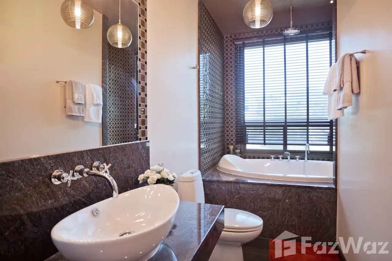 picture 8 Bedroom Villa for sale at Rock Pool Villa - 30/32