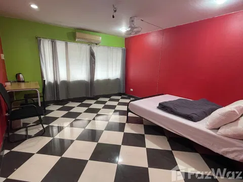 4 Bedroom Shophouse for sale in Hua Hin City, Prachuap Khiri Khan