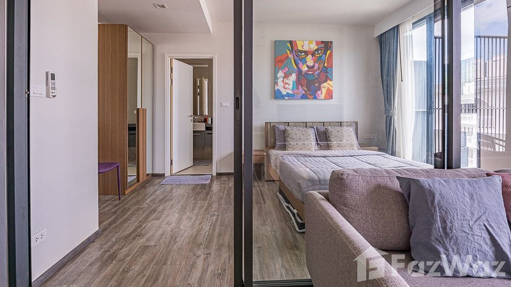 1 Bedroom Condo for rent at The Deck Patong 1105074