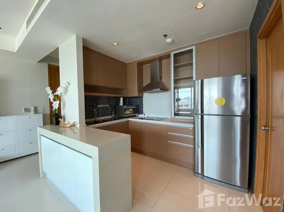 picture 2 Bedroom Condo for sale at The Emporio Place - 4/12