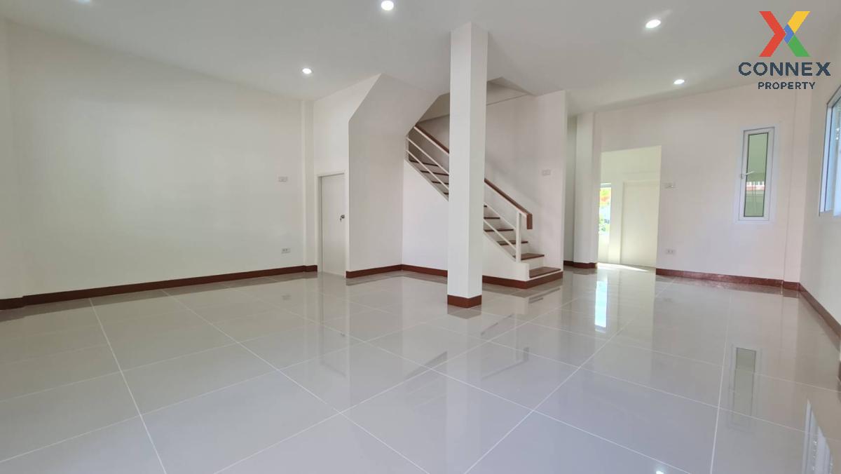 picture For Sale Townhouse/Townhome  , Park Village 4 Sarasas - Ratchapruek , corner unit , newly renovated , Khlong Phra Udom , Lat Lum Kaeo , Pathum Thani , CX-127993 ✅ Live chat with us ADD LINE @connexproperty ✅  - 4/12