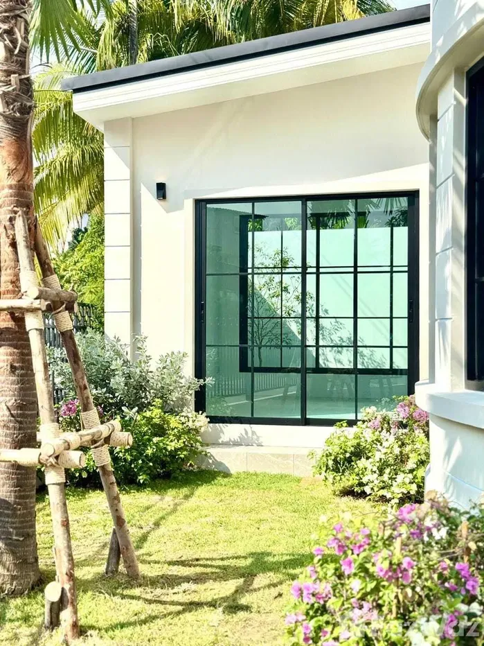picture 4-Bedroom Corner House in Land and House, Chalong - 2/21