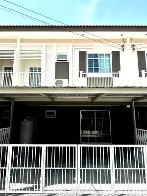 Townhouses for rent Bang Lamung Chonburi : 4 Bedroom Townhouse for rent at I Leaf Prime Pattaya-Jomtien