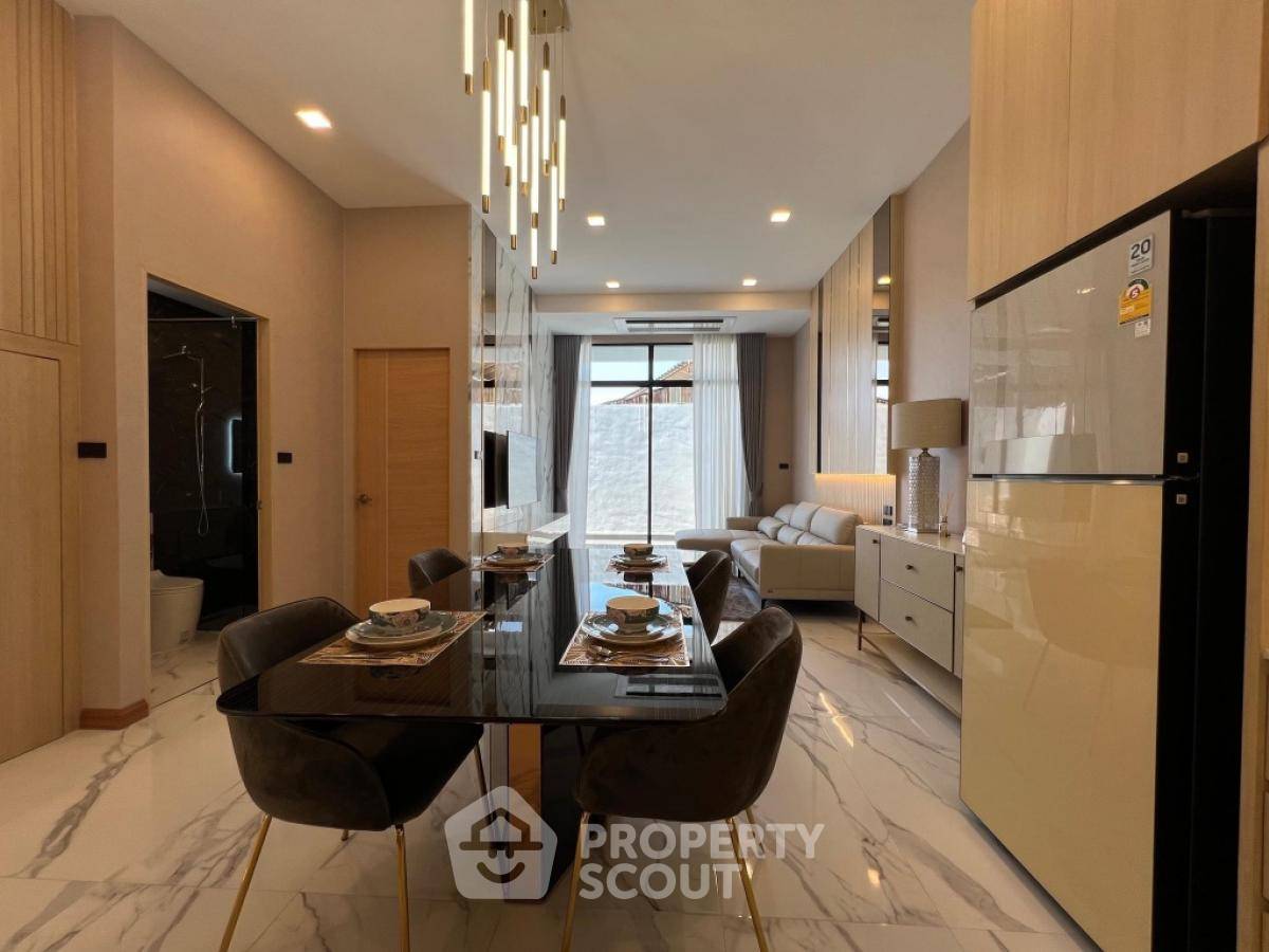picture 4-BR Townhouse close to Central Pattaya (ID 1855480) - 9/11