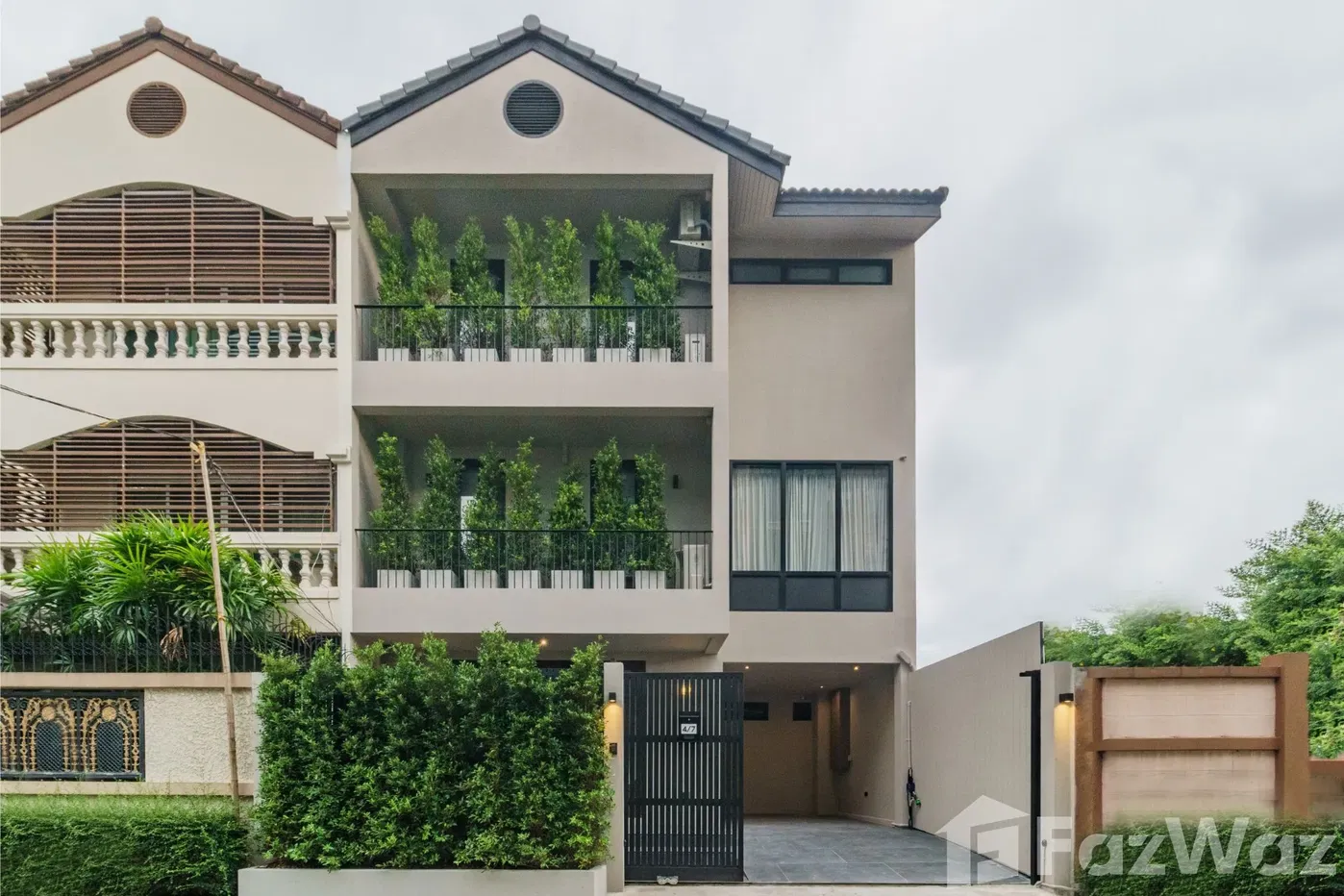 picture 4 Bedroom Townhouse for sale in Phra Khanong Nuea, Bangkok - 1/31
