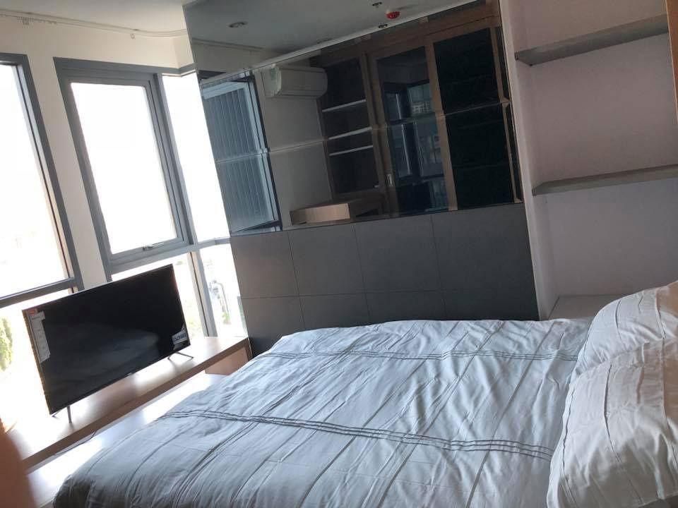 picture Ideo Q Chula Samyan【𝐑𝐄𝐍𝐓】🔥A transparent room with natural light flooding every corner, making every day a relaxing.🔥  Contact Line ID: @hacondo - 2/10
