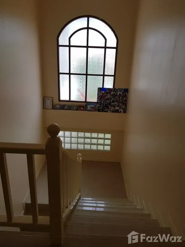 picture 4 Bedroom Villa for sale at Lakeside Court - 47/48