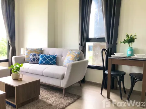 Condo for sale - Mountain-view room with a long-term tenant.
