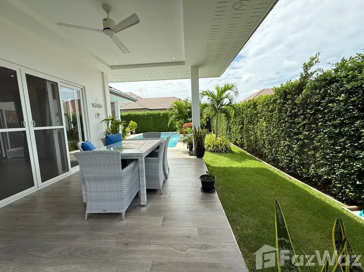 picture Spacious 3 bed 2 bath Home with Scenic Views and Privacy - 8/50