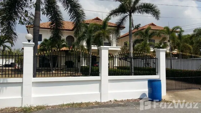 picture 4 Bedroom Villa for sale at Lakeside Court - 9/48