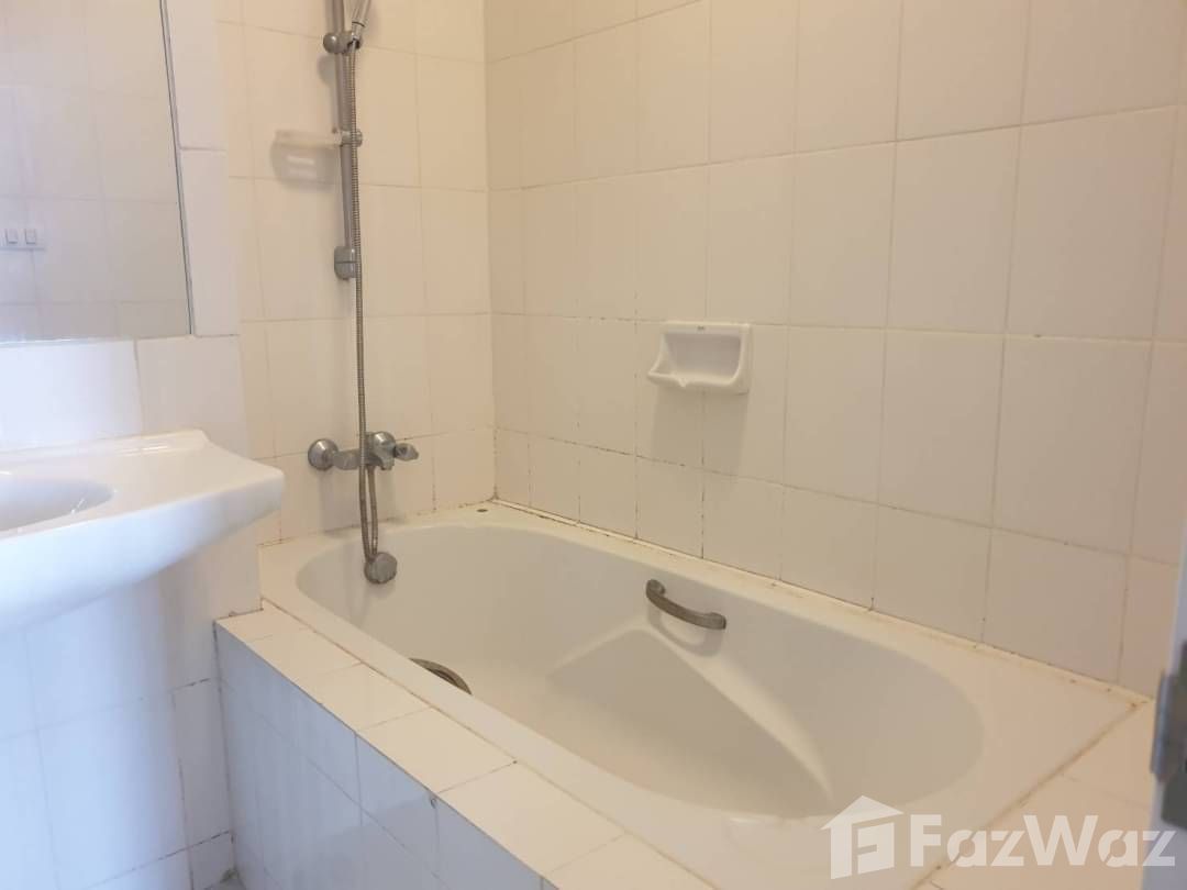 picture 1 Bedroom, 2 Bathrooms - 3/5