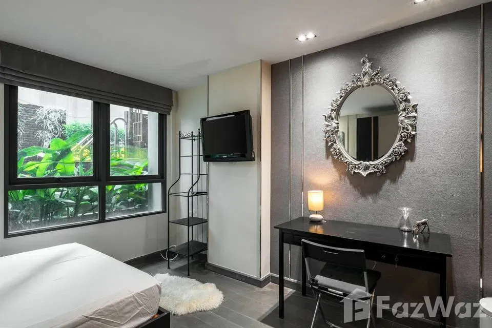 picture a-lifetime opportunity. "Unwind in the Mirage Sukhumvit 27: Paradise Lost, Paradise Found" - 8/12