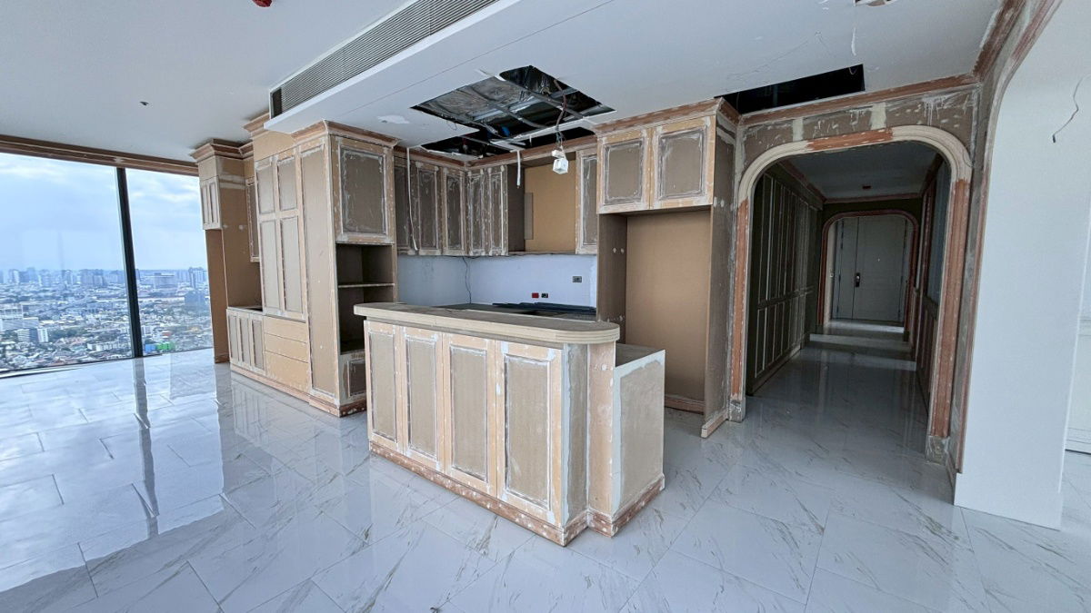picture For sale: 5 bedrooms, 307 sq m., spacious unit at Canapaya Residences - 14/44