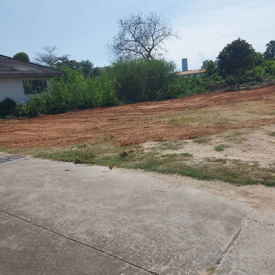 picture Land in Pattaya Prime Location, located near Bangkok Pattaya Hospital - 2/5