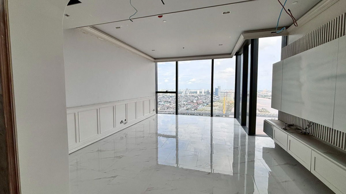 picture For sale: 5 bedrooms, 307 sq m., spacious unit at Canapaya Residences - 19/44