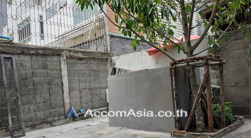 picture 🔼🔽 AccomA 📩 Home Office 4 BR Townhouse in Chong Nonsi (AA16796) - 10/19