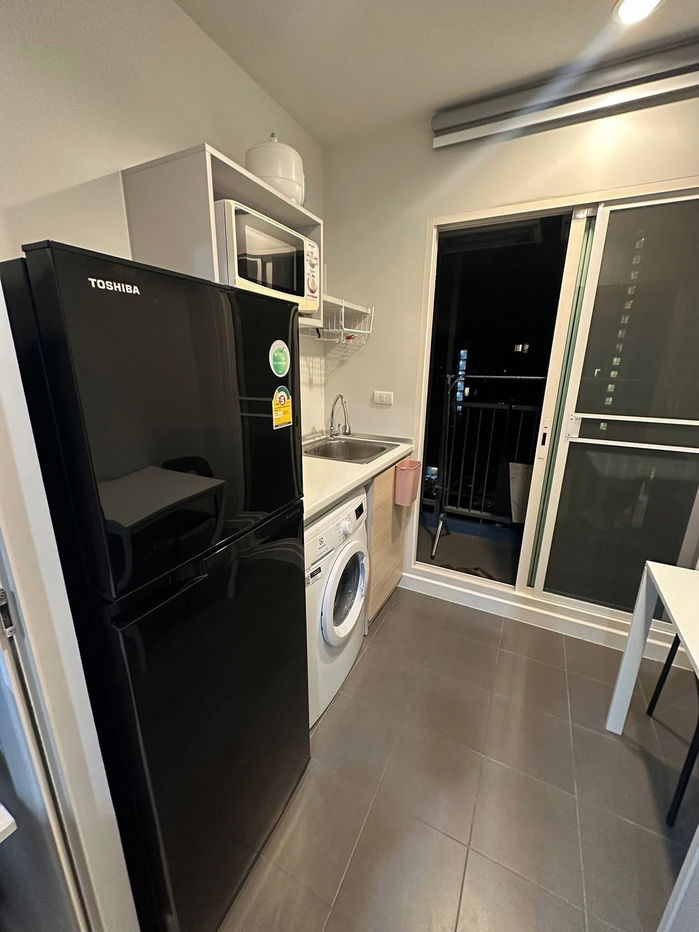 picture Forrent Metro Sky Sathorn-Wutthakat Condominiums  - 4/4
