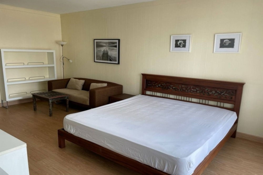 picture 🔥 For Rent !!🔥 Code C20230204030..........Silom Grand Terrace, Studio room, 1 bathroom, Good location, furnished, ready to move in 📣📣 - 4/5