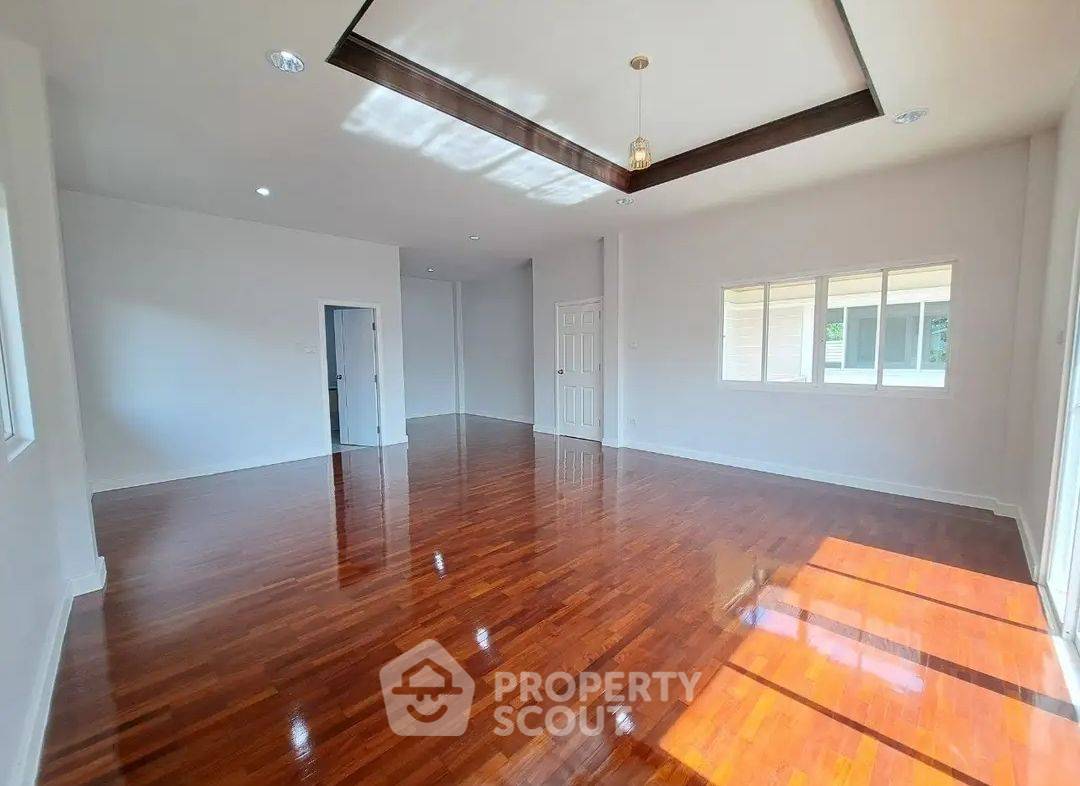 picture 3-BR House near MRT Yaek Tiwanon (ID 2165608) - 9/18