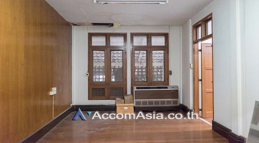 picture 🔼🔽 AccomA 📩 Home Office,Garden 4 BR House in Khlong Ton Nuea (AA26054) - 15/20
