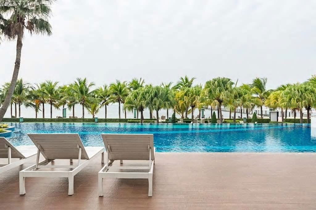 picture UK06-039 🎯 Condo for rent by the sea - A (corner room, sea view) 📍 Bang Saen, Chonburi Province 💰 Rental price 33,000 baht / month - 10/11