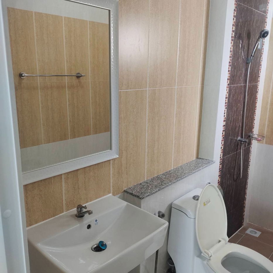 picture UK06-051 🏡 **Lake Valley House for rent, available to move in on October 4th!** 🌿 - Rent 30,000 baht/month  - 14/20