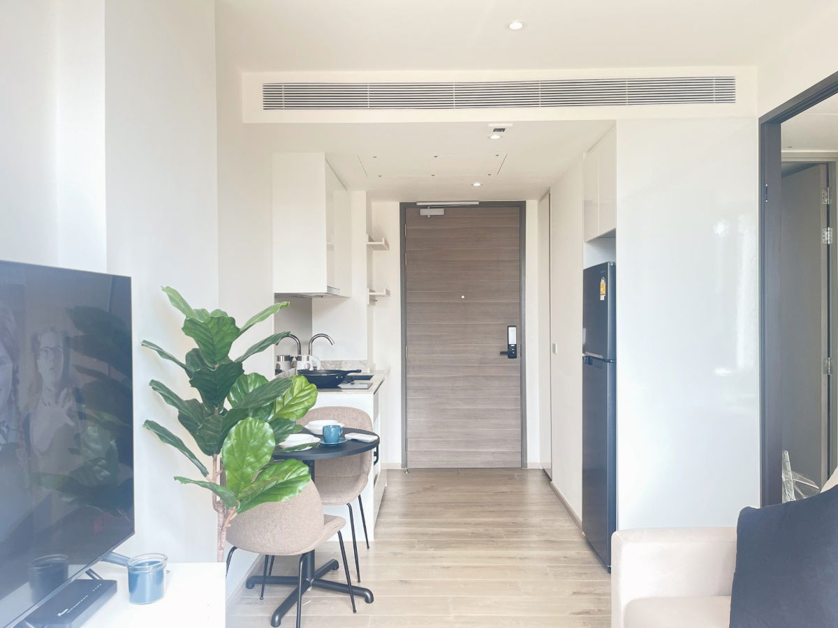 picture For rent, Fynn Asoke nearby BTS/MRT, fully furnished, with bathub . Ready to move in. - 8/13