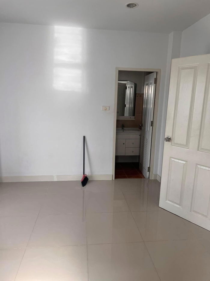 picture UK06-045 🏠 New house for rent, The Perfect Hill Bangsaen project 💸 Rental price: 17,000 baht/month (minimum 1 year contract) - 8/15